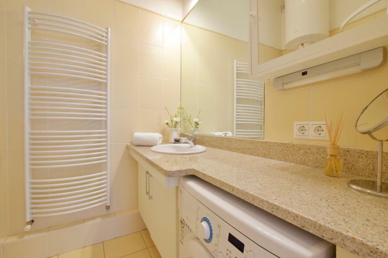 Standard Apartment by Hi5 - Madách Imre 1 Budapest Esterno foto